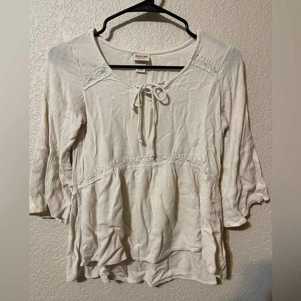 Women’s Flowy White Lace Top